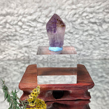 Load image into Gallery viewer, Cacoxenite Quartz Pointer – Spiritual Awakening &amp; Energy Amplification
