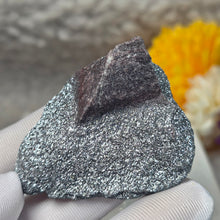 Load image into Gallery viewer, Specular Hematite Specimen Display (Michigan, USA) – 美国密歇根镜铁矿标本摆件
