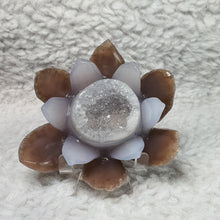 Load image into Gallery viewer, Agate Lotus Flower Carving – Purity &amp; Calm Display

