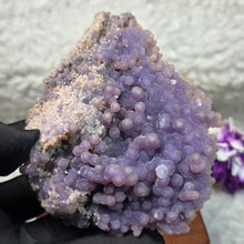 Load image into Gallery viewer, Grape Agate Display – 葡萄玛瑙矿物摆件
