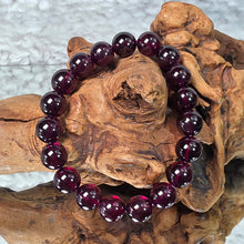 Load image into Gallery viewer, Rhodolite Garnet Bracelet – 紫牙乌石榴石手链
