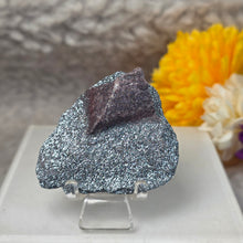 Load image into Gallery viewer, Specular Hematite Specimen Display (Michigan, USA) – 美国密歇根镜铁矿标本摆件
