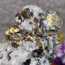 Load image into Gallery viewer, Chalcopyrite, Sphalerite &amp; Quartz Specimen – 黄铜矿闪锌矿共生石英矿物标本
