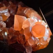 Load image into Gallery viewer, Pink Amethyst Geode Display (Argentina) – 阿根廷粉色紫水晶晶洞摆件
