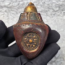 Load image into Gallery viewer, Tibetan Niangla Chaca Pendant/Display – 娘拉檫檫
