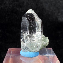 Load image into Gallery viewer, Indian Himalayas Quartz Pointer – 印度喜马拉雅水晶柱
