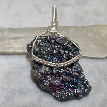 Load image into Gallery viewer, Iridescent Goethite Wire Wrapped Pendant – 彩虹针铁矿绕线吊坠
