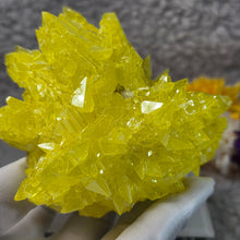 Load image into Gallery viewer, Laboratory-Grown Sulphur Crystal Cluster – 实验室培育硫磺晶簇
