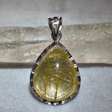 Load image into Gallery viewer, Rutilated Quartz Pendant – 发晶吊坠
