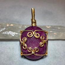 Load image into Gallery viewer, Red Ruby Wire Wrapped Pendant – 红宝石绕线吊坠
