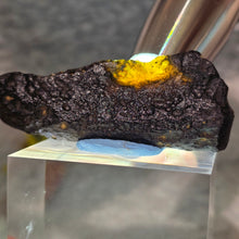 Load image into Gallery viewer, Indonesian Tektite – Transformation &amp; Cosmic Energy
