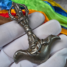 Load image into Gallery viewer, Vajra Knife (Kartika) Display – 金刚刀摆件
