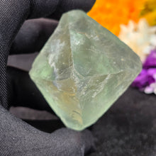 Load image into Gallery viewer, Fluorite Octahedron Display – 萤石八面体摆件
