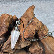 Load image into Gallery viewer, Crystal Pendulum (Thin Shaped) – 水晶细型灵摆
