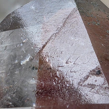 Load image into Gallery viewer, Indian Himalayas Quartz Pointer with Record Keeper – 印度喜马拉雅记录者水晶柱

