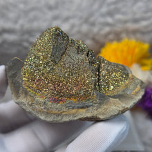 Load image into Gallery viewer, Rainbow Pyrite Specimen Display (Russia) – 俄罗斯彩虹黄铁矿标本摆件
