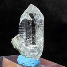 Load image into Gallery viewer, Indian Himalayas Quartz Pointer – 印度喜马拉雅水晶柱
