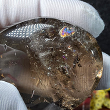 Load image into Gallery viewer, Citrine Palm Stone – 黄水晶
