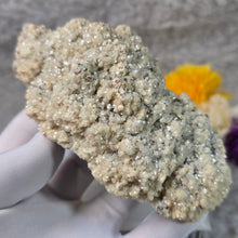 Load image into Gallery viewer, Quartz with Dolomite &amp; Pyrite (Jiangxi, China) – 江西天然石英白云石黄铁矿标本

