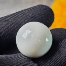 Load image into Gallery viewer, Natural Thai Dragon Palace Relic Cave Pearl (Unpolished) – 泰国金刚舍利
