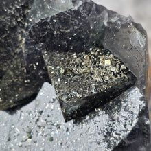Load image into Gallery viewer, Colour-Changing Fluorite with Pyrite (Nigeria) – 尼日利亚变色萤石共生黄铁矿
