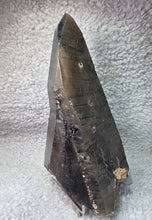 Load image into Gallery viewer, 8.74kg Cathedral Smoky Quartz Pointer (Brazil) – 巴西教堂形烟晶指针标本
