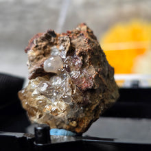 Load image into Gallery viewer, Hyalite Opal Specimen (Mexico) – 墨西哥水胆蛋白石矿标
