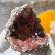 Load image into Gallery viewer, Pink Amethyst Geode Display (Argentina) – 阿根廷粉色紫水晶晶洞摆件
