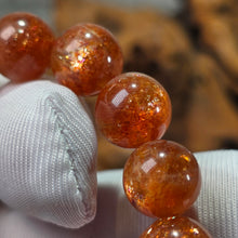Load image into Gallery viewer, Strawberry Sunstone Bracelet – 草莓太阳石手链
