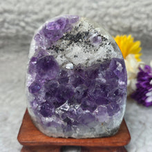 Load image into Gallery viewer, Polished Amethyst with Calcite &amp; Hematite Display – 抛光紫水晶共生方解石赤铁矿摆件
