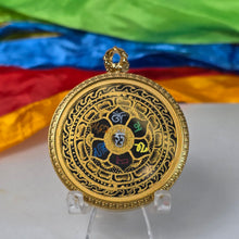 Load image into Gallery viewer, Hand-Drawn Tibetan Om Mani Padme Hum Pendant – 手绘藏传六字真言吊坠
