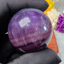 Load image into Gallery viewer, Fluorite Sphere – 萤石圆球摆件
