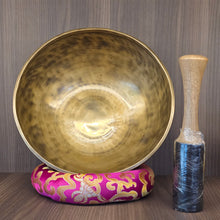 Load image into Gallery viewer, Full Moon Brass Singing Bowl – 满月黄铜颂钵
