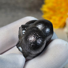 Load image into Gallery viewer, Botryoidal Hematite Specimen Display (Morocco) – 摩洛哥葡萄状赤铁矿标本摆件
