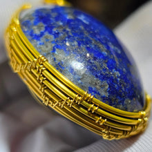 Load image into Gallery viewer, Large Lapis Lazuli Wire Wrapped Pendant – 大号青金石绕线吊坠
