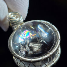 Load image into Gallery viewer, Clear Azeztulite Wire Wrapped Pendant – 透明白阿赛斯特莱特水晶绕线吊坠
