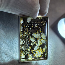 Load image into Gallery viewer, Pallasite Meteorite Pendant – 橄榄陨石吊坠

