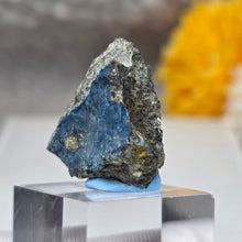 Load image into Gallery viewer, Blue Aerinite Specimen Display (Spain) – 西班牙蓝纤石标本摆件
