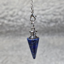 Load image into Gallery viewer, Crystal Pendulum (Thin Shaped) – 水晶细型灵摆
