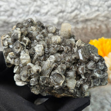 Load image into Gallery viewer, Columnar Calcite Specimen (Fujian, China) – 中国福建柱状方解石矿标
