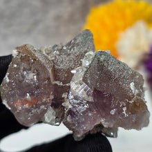 Load image into Gallery viewer, Amethyst with Chlorite and Calcite Specimen (Hubei, China) – 湖北紫水晶共生绿泥石与方解石矿标
