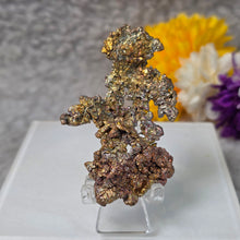 Load image into Gallery viewer, Iridescent Native Copper Specimen (Hubei, China) – 湖北天然彩虹原生铜矿标本
