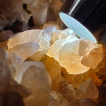 Load image into Gallery viewer, Pink Amethyst Geode Display (Argentina) – 阿根廷粉色紫水晶晶洞摆件
