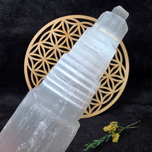 Load image into Gallery viewer, Raw Selenite Tower Display (20cm) – 透石膏能量柱摆件
