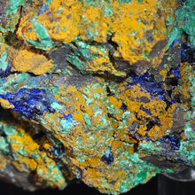 Load image into Gallery viewer, Azurite with Malachite Display (Laos) – 老挝蓝铜矿共生孔雀石摆件
