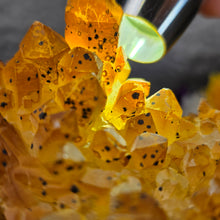 Load image into Gallery viewer, Golden Healer Quartz (Pakistan) – 巴基斯坦金色治愈石英摆件
