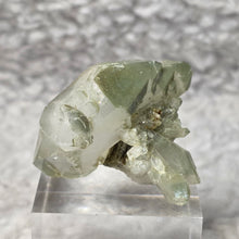 Load image into Gallery viewer, Green Phantom Quartz (Pakistan) – 巴基斯坦绿幽灵水晶
