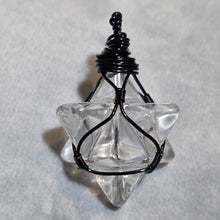 Load image into Gallery viewer, Clear Quartz Merkaba Wire Wrapped Pendant – 白水晶梅尔卡巴绕线吊坠
