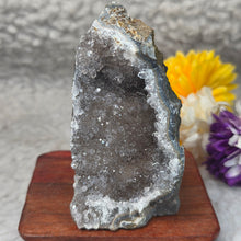 Load image into Gallery viewer, Grey Amethyst Druzy Display – 灰紫晶洞摆件

