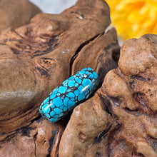 Load image into Gallery viewer, Natural Spiderweb Turquoise Barrel Shaped Bead (Hubei) – 天然湖北蜘蛛网绿松石桶珠
